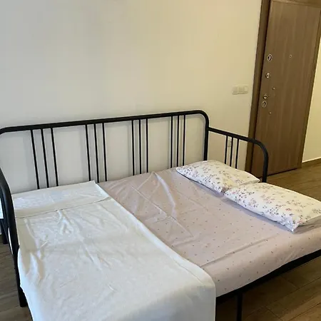 Yatlimaninda Deniz Manzarali Daire Marmaris